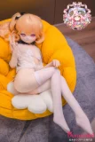 羊角社doll 141cm AAカップ ビニール製ヘッド+S-TPE製ボディ アニメ系ラブドール ソファーに座ってる可愛い美少女ドール
