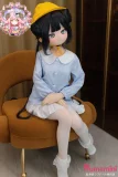 羊角社doll 141cm AAカップ ビニール製ヘッド+S-TPE製ボディ アニメ系ラブドール 黒髪ツイン団子ヘアラブドール 幼稚園コス 宣材写真は手描きメイク