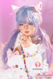 ブルー系ツインテールの萌え系ドール 丸眼鏡をかけた可愛いラブドール