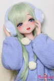 可愛いアニメ調ドール 青い瞳で微笑む冬コーデのドール