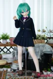 グリーンヘアの二次元ドール 学生制服と白ストッキングのアニメドール
