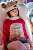 AGB08 Jcute 黒髪 ピンク衣装 帽子被り 美少女ダッチワイフ 座り姿
