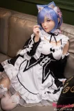 Realgirl 146cm Cカップ 猫耳 猫娘メイドの美少女 シリコンラブドール ソファーに座ってる姿