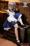 AAカップ DOLLTA Rin 片足座り姿 可愛い顔 側面ビュー ソファーで横になる姿 リアルダッチワイフ
