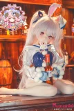 Croissant Doll 二次元美少女ラブドール 銀髪 頭を傾けるポーズ 赤い瞳 側面ビュー