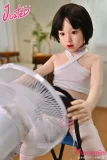 Jcute 未陽 128cm AGB38 扇風機の前にいる姿 口開けポーズ 可愛い表情 美少女ラブドール