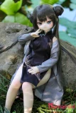石の上に座るラブドール 小柄ボディ mozudoll 萌え系