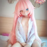 羊角社Croissant Doll 141cm AAカップ B02 星野ヘッド ピンクヘア 制服姿 アニメラブドール 宣材写真のは手描きメイク ビニール製ヘッド+S-TPE製ボディ