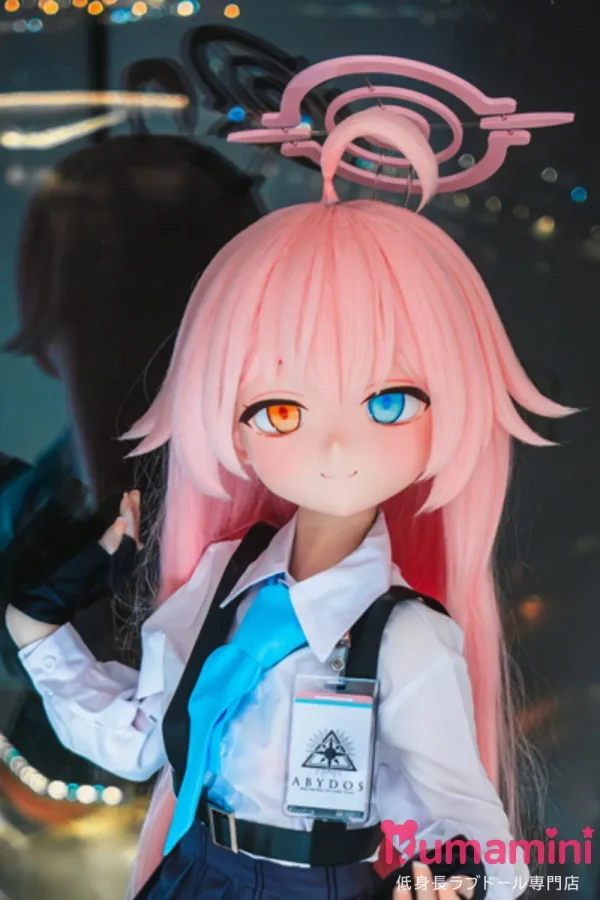 羊角社Croissant Doll 141cm AAカップ B02 星野ヘッド ピンクヘア 制服姿 アニメラブドール 宣材写真のは手描きメイク ビニール製ヘッド+S-TPE製ボディ