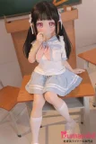 椅子に座ったリアルドール ツインテールスタイル 125cm