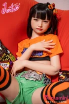 J-cute 137cm AAカップ AGD26 夏美ヘッド ハロウィン風美少女 かわいい リアルラブドール フルシリコン製 カスタマイズ可能