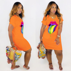 Plus Size Tongue Print V Neck Short Sleeve T Shirt Dress MTY-6193