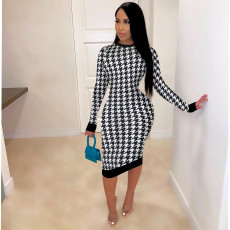 Plus Size 4XL Houndstooth Print Long Sleeve Midi Dress SFY-208
