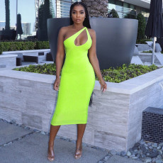 Sexy Solid One Shoulder Sleeveless Midi Dress SH-390107