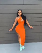Sexy Solid Color Oblique Shoulder Split Dress NIK-246