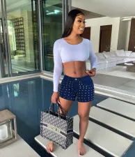 Fashion Riveting Nail Denim Shorts YD-1045