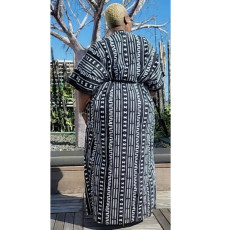 Plus Size Fashion Half Sleeve Print Long Coat NNWF-7766