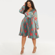 Plus Size Print V Neck Pleated Midi Dress NNWF-7957