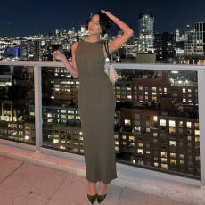 Knits Sleeveless Solid Color Maxi Dress GFQS-1231