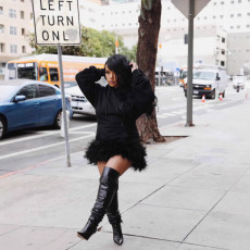 Feather Patchwork Long Sleeve Hooded Mini Dress QYXZ-GT9153