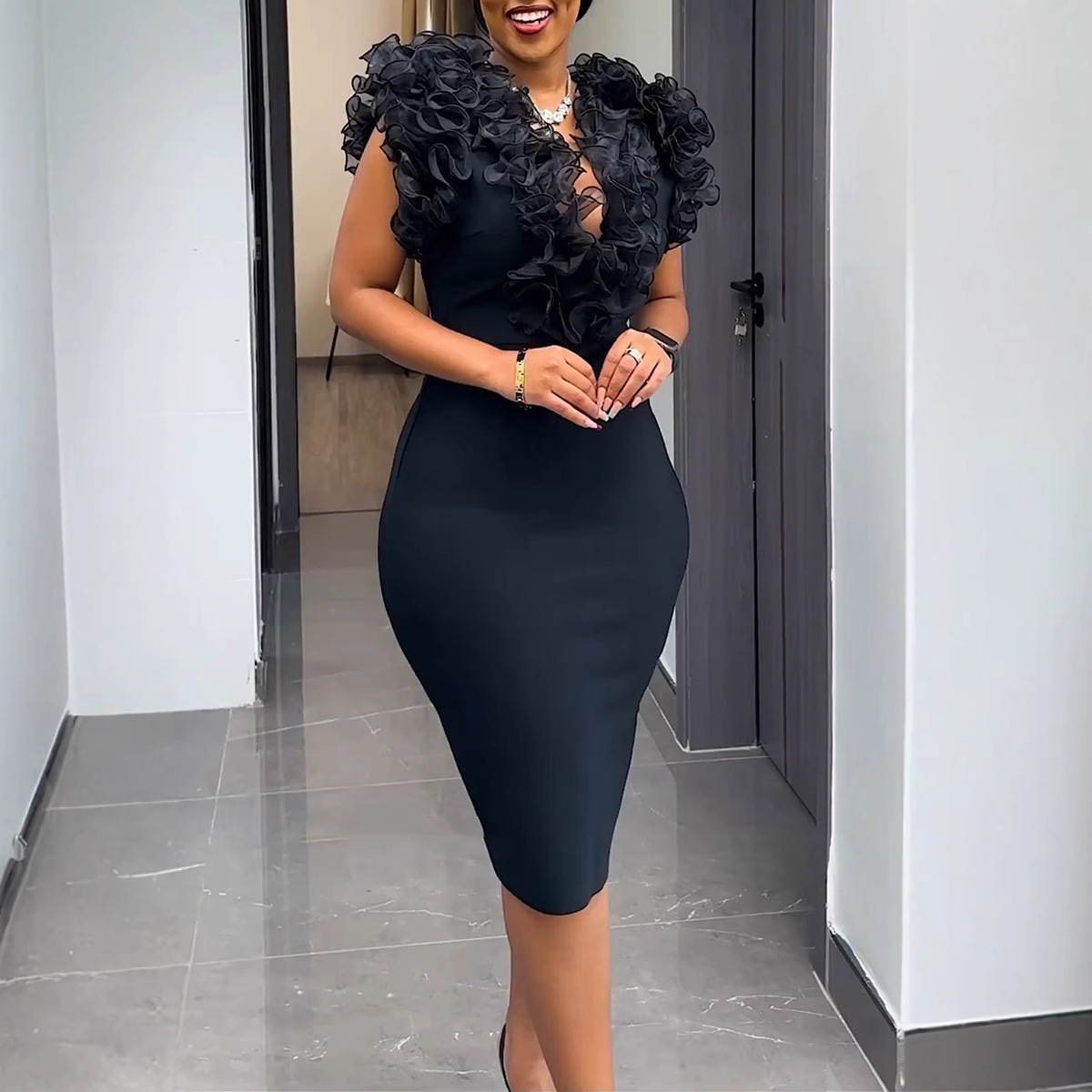 Dear-Fashion | Wholesale Plus Size V-neck Mesh Patchwork Bodycon Dress ...