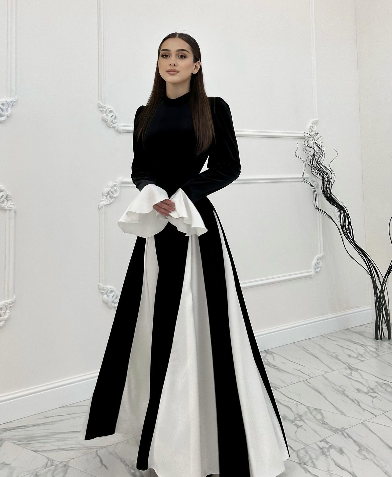 2026 Black White Contast Color Ruffles Sleeve Maxi Dress GLYK-LX0105 ...