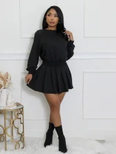 Long Sleeve Pullover And Pleated Skrits Solid Suit QHMD-3071