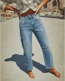 Retro Wide-leg Straight Jeans GSMF-ZC2401