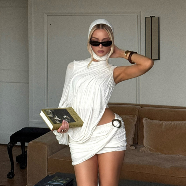 Single Shoulder Long Sleeve Three Piece Skirt Set DLSF-K25S81374