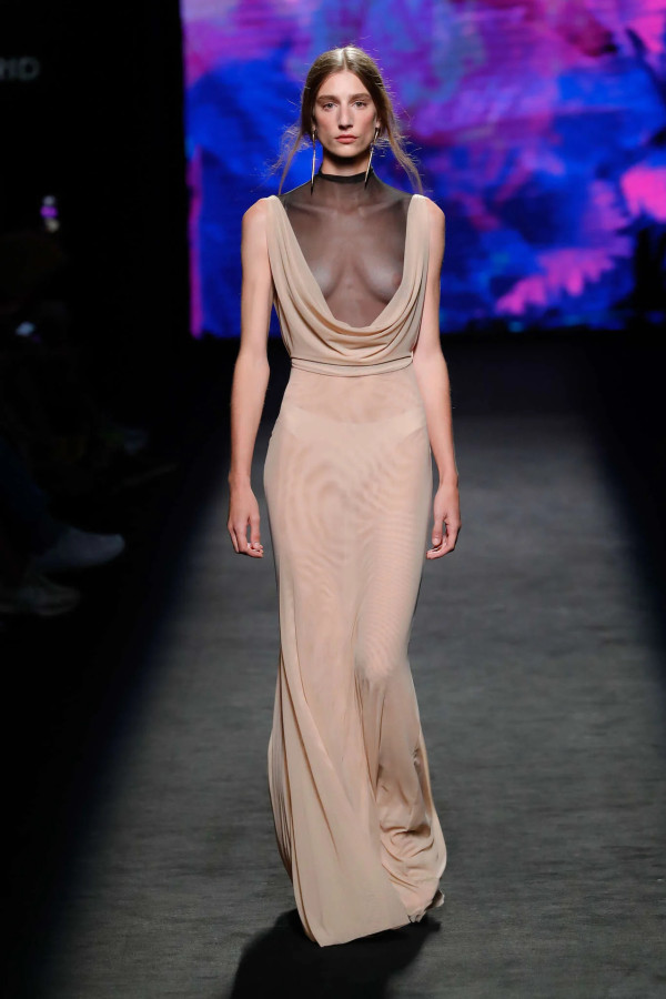 Sleeveless Mesh Patchwork Pleated Maxi Dress GRNH-28839