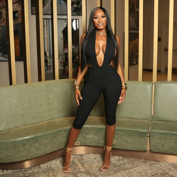 Deep V Neck Solid Color Tight Fifth Jumpsuit DLSF-K6Q00634A