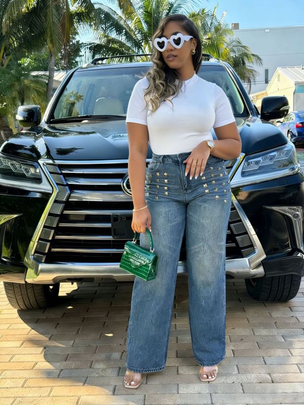 Plus Size Rivet-Detail Straight-Leg Jeans GYLN-4689