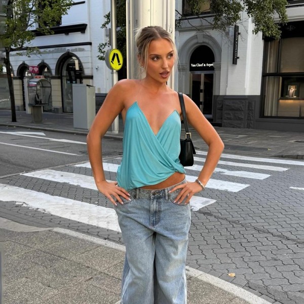 Solid Color V Neck Backless T Shirt GYME-K6L06899A