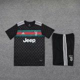New 2021 Juventus Black Training Set--Short sleeve and Short Pant Training Tracksuit
