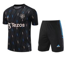 22/23 Manchester United Black Training Tracksuit