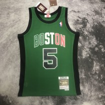NBA Men Boston Celtics #5 Garnett Mitchell & Ness 2007/08  Italy Games  Hardwood Classics Swingman Jersey