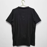 03/04 Man United Black Retro Jersey