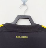 11/12 Real Madrid Goalkeeper Black Retro Jersey