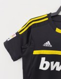 11/12 Real Madrid Goalkeeper Black Retro Jersey