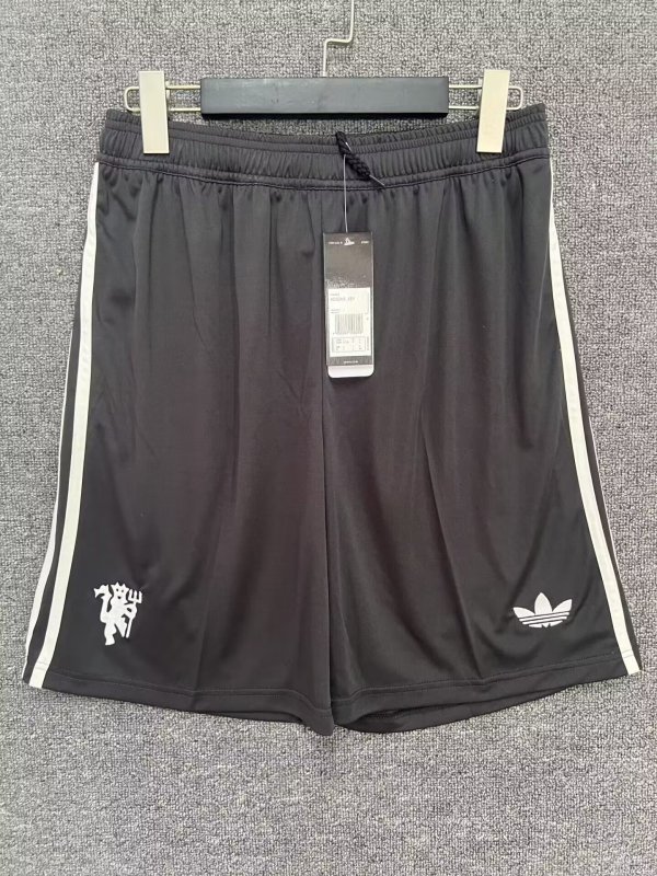 24/25 Man United Black Short Pants