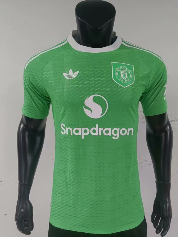 25/26 Man United Goalkeeper Jersey Player Version 1:1 Quality