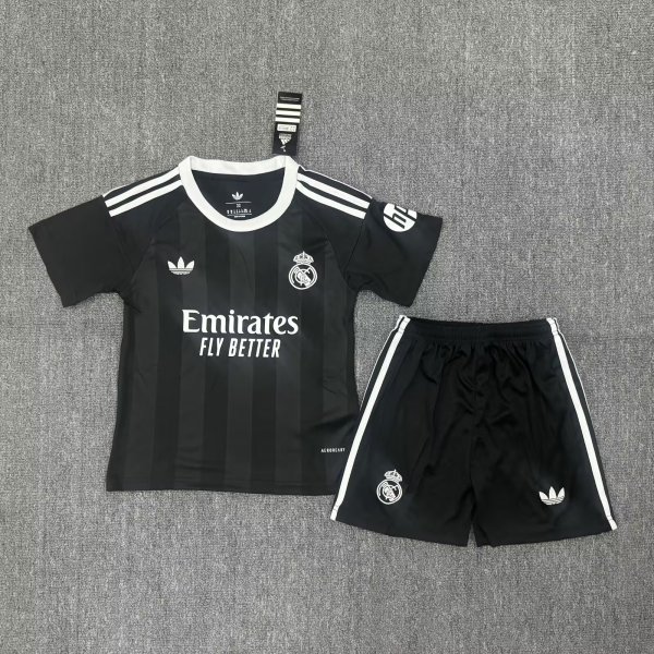 25/26 Real Madrid Goalkeeper Kids Jersey