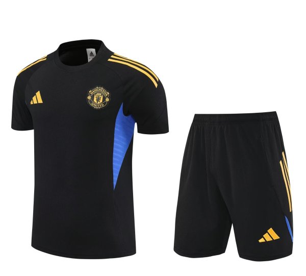 25/26 Manchester United Training Tracksuit