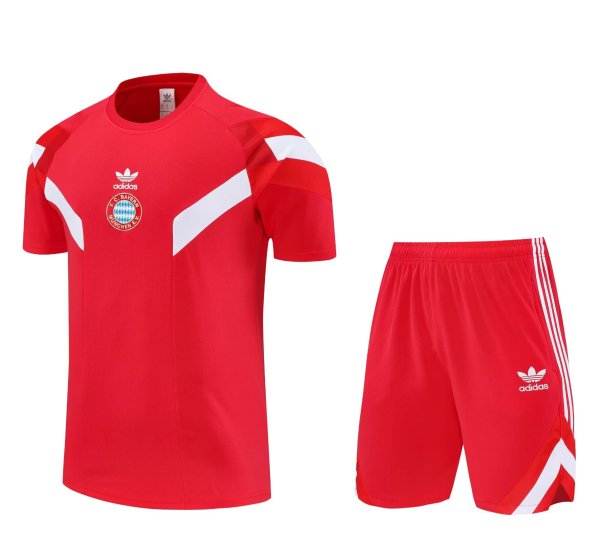 25/26 Bayern Munich Training Tracksuit