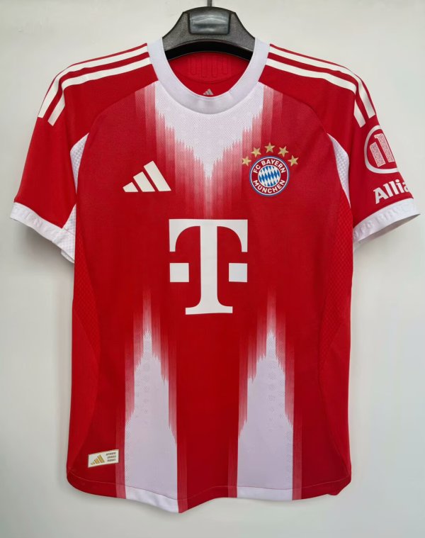 25/26 Bayern Munich Home Jersey Player Version 1:1 Quality 球员版