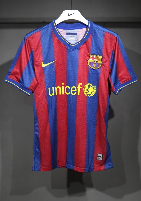 09/10 Barcelona Home Retro Jersey Player Version  1:1 Quality  球员版