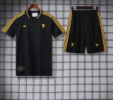 25/26 Manchester United Training Tracksuit