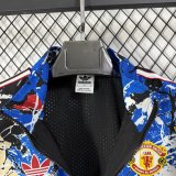 25/26 Manchester United Windbreaker Jacket Thai Quality