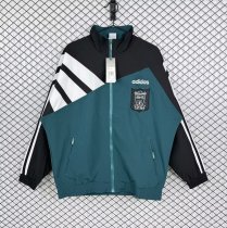 25/26 Liverpool Windbreaker Jacket  Thai Quality