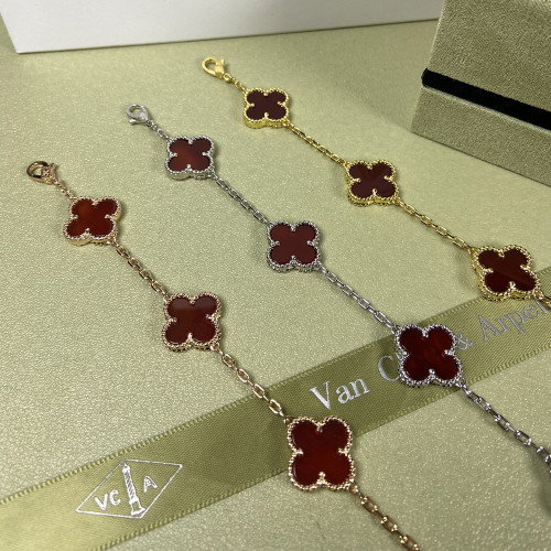 Women's Fashion Classic Bracelet Hand Decorative Bangle Versatile Accessory